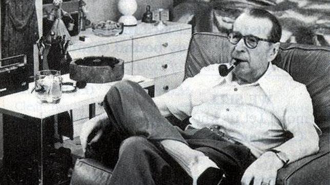 Simenon vive en Acantilado