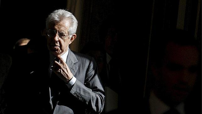 Mario Monti descarta que Italia vaya a pedir un rescate financiero a la Unión Europea