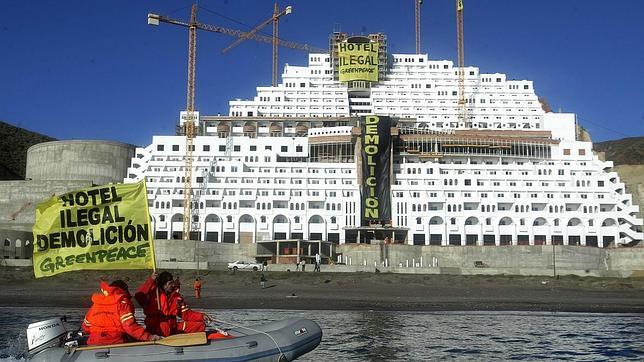 Restablecen El Algarrobico como espacio protegido no urbanizable