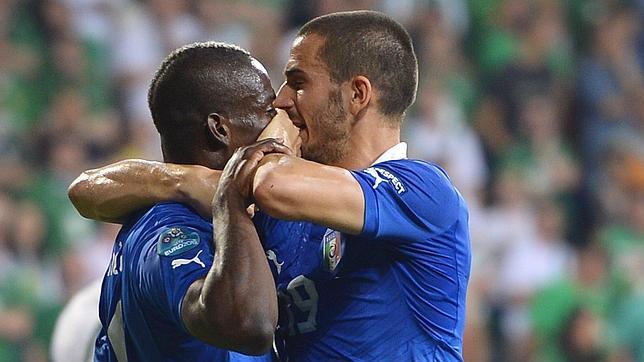 Bonucci: «Por desgracia, Balotelli a veces comete tonterías»