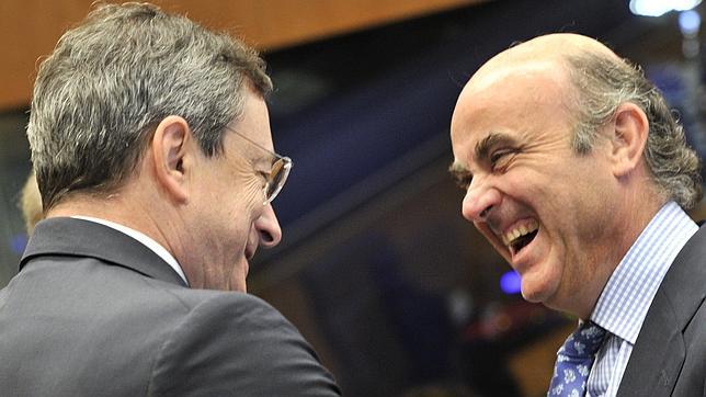 El Eurogrupo pide a España que presente el lunes la solicitud del crédito