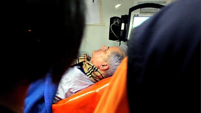 El exprimer ministro rumano Nastase, estable tras intentar suicidarse