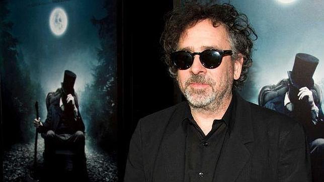 Tim Burton: «Me encanta ver a un presidente convertido en un superhéroe»