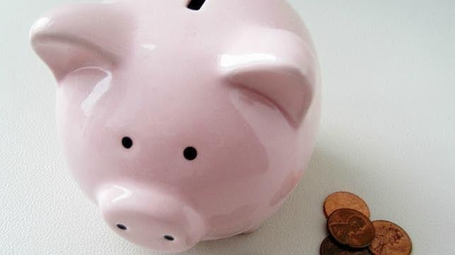 Recoger piñones y otras 64 maneras de conseguir 600 euros extra al mes