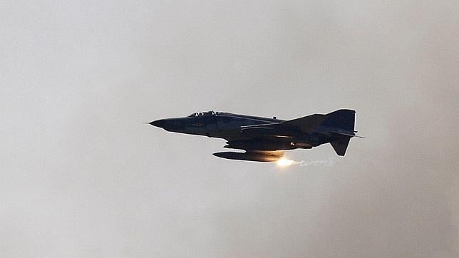 España descarta una acción militar de la OTAN en apoyo a Turquía