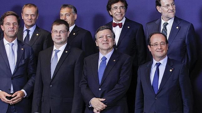 Exigen que España hipoteque bienes del Estado para respaldar la deuda