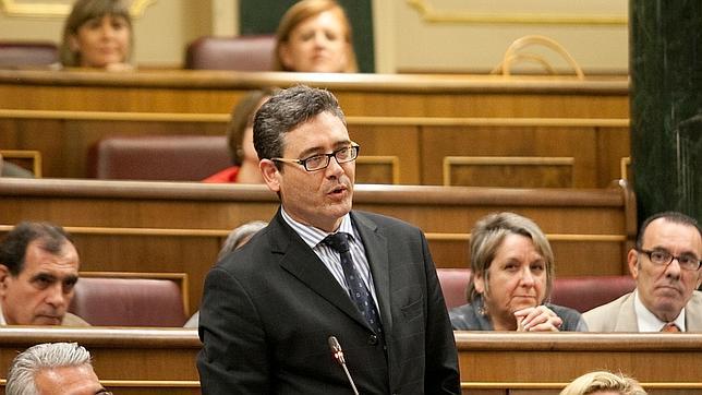 Fernando Ríos instruye sobre corrupción y la clase dirigente