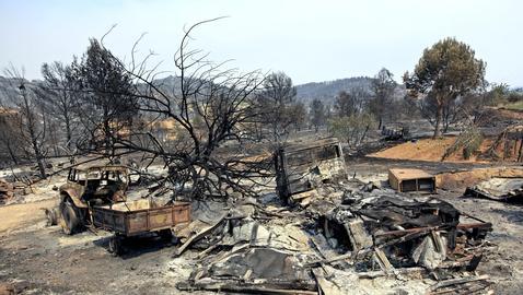 El fuego sin control devora 40.000 hectáreas en Valencia y Castellón