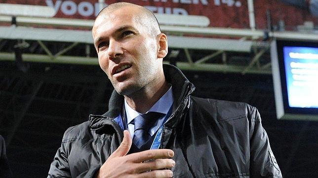 Zidane, entre los candidatos al banquillo de Francia