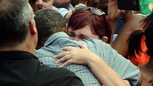Obama inicia un tramo vital de su campaña entre lágrimas de agradecimiento