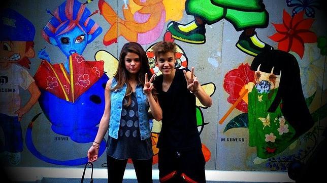 Selena Gomez y Justin Bieber se van de vacaciones a Japón