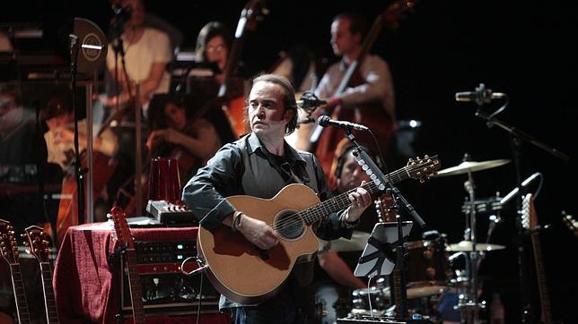 Los Secretos: «La vida no se entiende sin música»