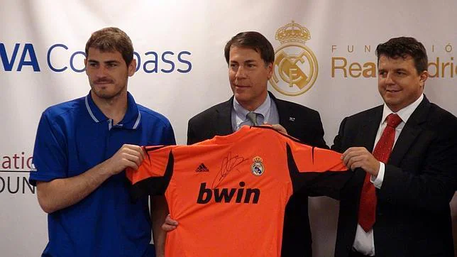 Casillas: «La igualdad entre Real Madrid y Barcelona quizás le haya pasado factura al fútbol español»