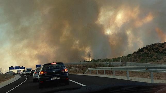 ¿Cómo afecta el humo de los incendios a nuestro motor?