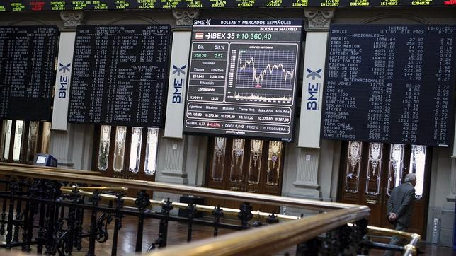 El Tesoro coloca 3.561 millones en letras y reduce los tipos en torno a un punto