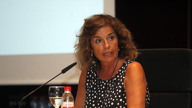 Ana Botella se rebaja el sueldo 1.214 euros al mes