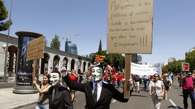 La «marcha de los parados» finaliza en Sol pidiendo al Gobierno más empleo