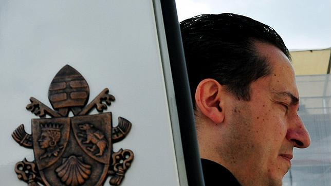 El mayordomo del Papa, en arresto domiciliario tras salir de la cárcel