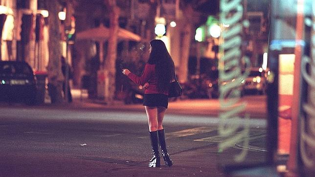 CiU y PP vetan la prostitución callejera en Barcelona y endurecen las sanciones