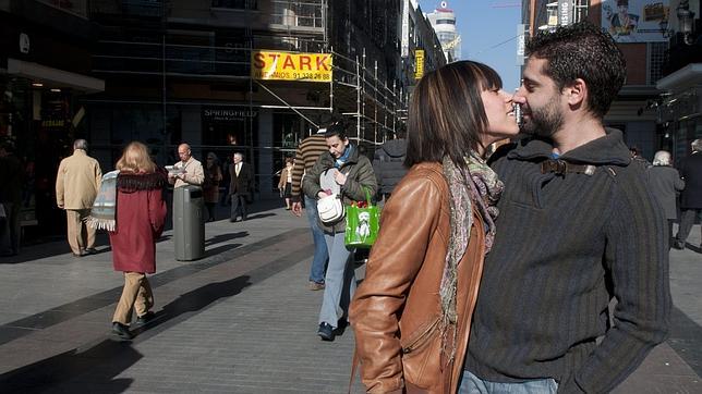 El «sexting» puede ser una parte normal del cortejo para las nuevas generaciones