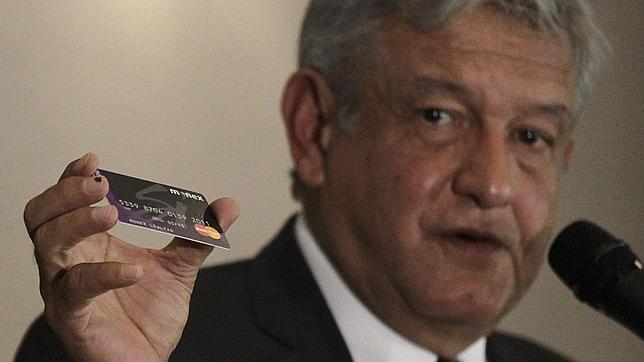 López Obrador dice tener pruebas del fraude electoral del que acusa al PRI