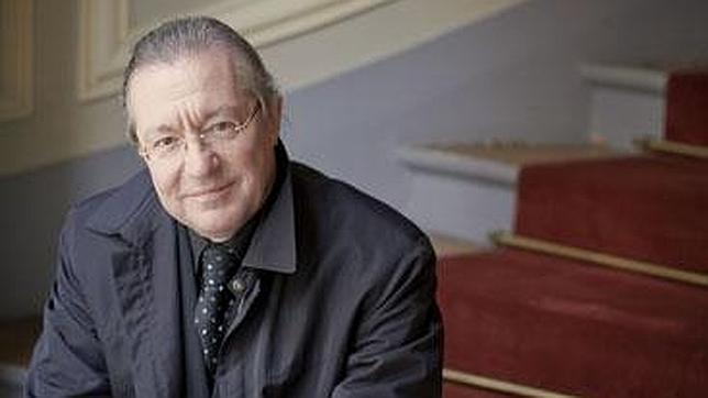 El Real gastará más de un millón de euros en dos funciones de «Moisés y Aarón»