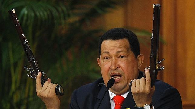 Hugo Chávez recomienda a los venezolanos que beban zumo en vez de Coca Cola