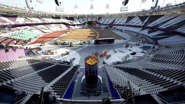 Londres 2012: El pebetero olímpico se apagó por unas horas para su traslado