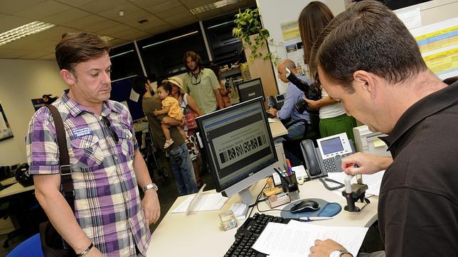 Vía libre a la reducción de jornada y salario de los interinos