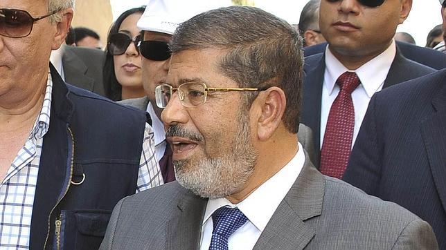 Mursi se reúne de urgencia con el Ejército para analizar el ataque yihadista