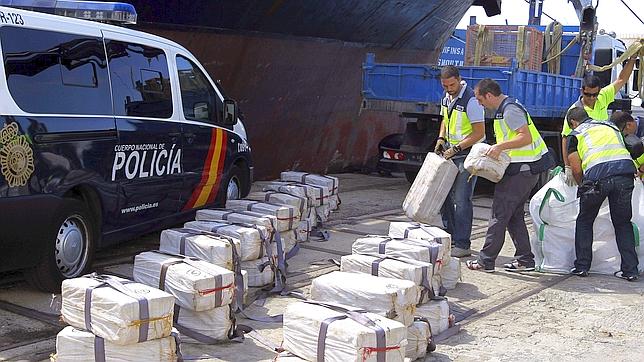 Detenidos los presuntos cabecillas del barco con tres toneladas de cocaína