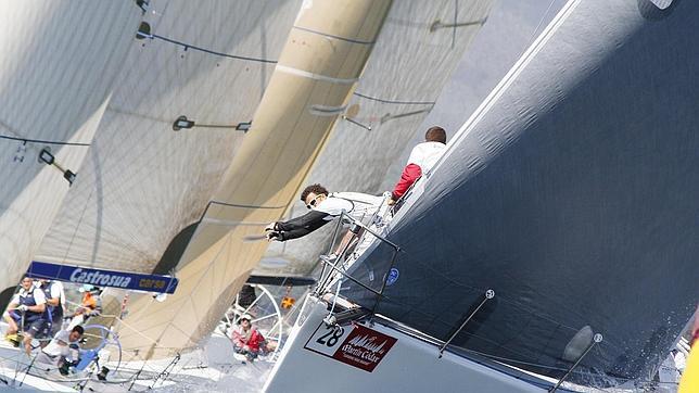 Todo como al comienzo tras 60 millas y la tercera etapa disputada en la Ría de Arosa