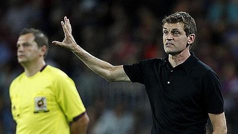 Abrazos, besos y buenas palabras en el nuevo clásico