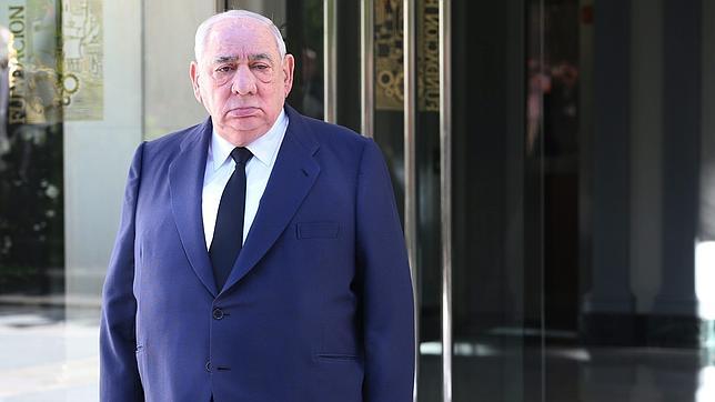 El Corte Inglés aguanta la crisis al reducir sus ventas tan sólo un 4%