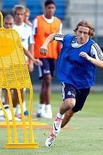 Modric completa su primer entrenamiento a las órdenes de Mourinho