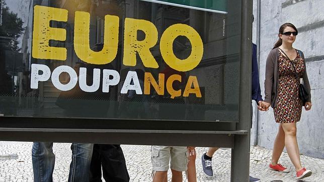 La troika examina desde hoy a Portugal, que se juega 4.300 millones en ayudas