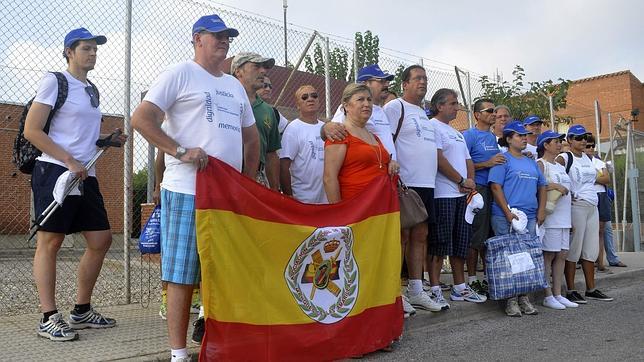 Nuevas víctimas se suman a la huelga de hambre mientras arranca la marcha de la AVT