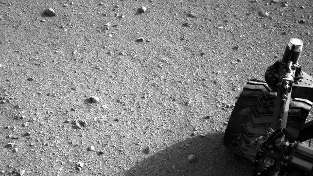 El Curiosity comenzó su primer recorrido de 400 metros