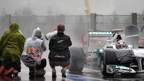 Kobayashi, mejor tiempo en una sesión libre marcada por la lluvia