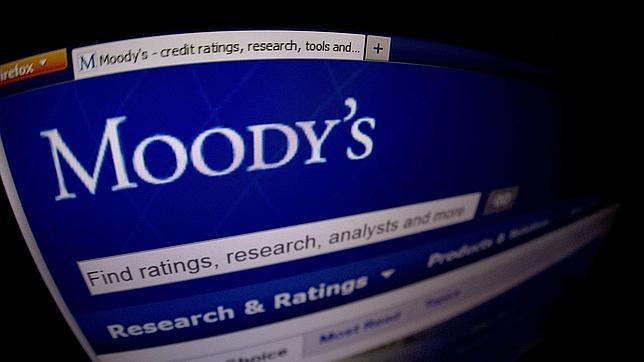 El BCE compra tiempo pero la solución la tienen los gobiernos, según Moodys