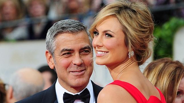 George Clooney desmiente su ruptura con Stacy Keibler