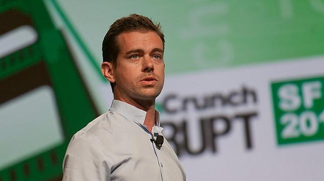 Las razones por las que el presidente de Twitter va en autobus al trabajo