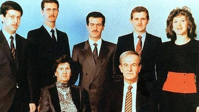 La hermana de Al Assad huye del país con sus hijos