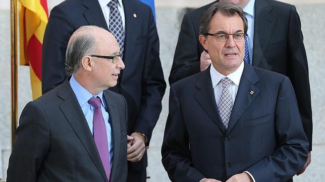 Mas encuentra «cordialidad» entre sus colegas, pero no hablará hasta su vuelta a Barcelona