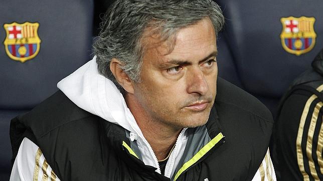 El Camp Nou, cara y cruz de Mourinho