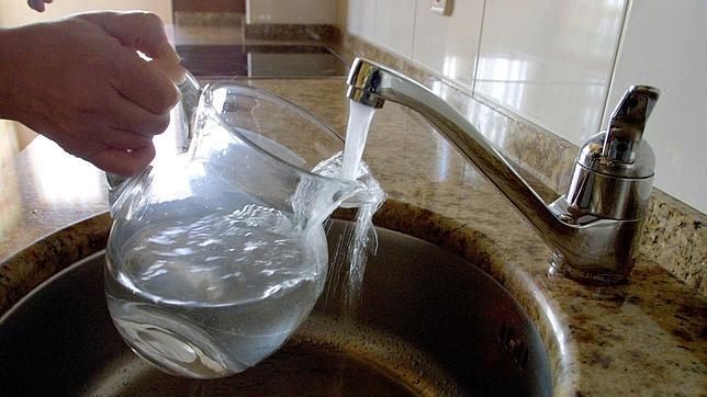 Bruselas plantea subir el IVA para agua, energía, residuos y compra de vivienda