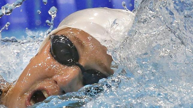 Aún sin club, Mireia Belmonte vuelve a la piscina en el CAR de Sant Cugat