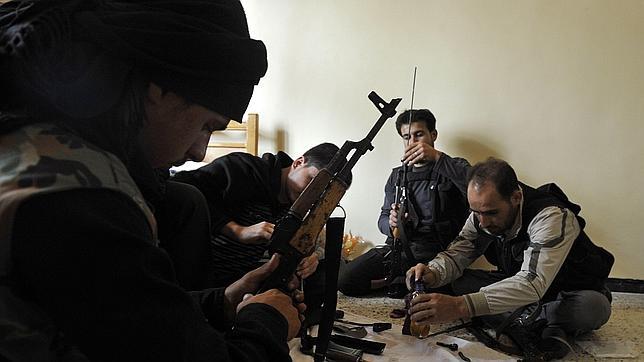EE.UU. bloquea la entrega de armas pesadas a los rebeldes sirios