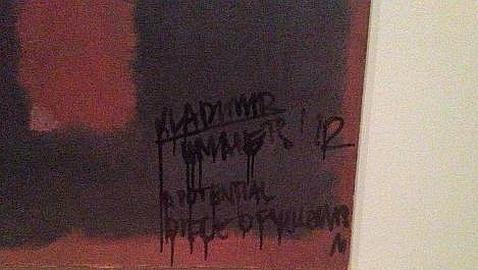 Comparece en los juzgados el hombre que dañó el cuadro de Rothko