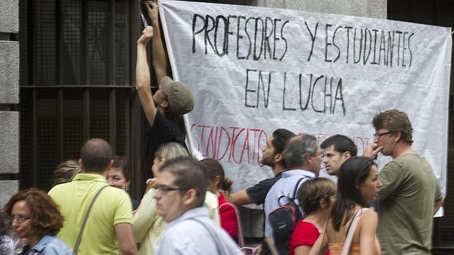 Los padres convocan por primera vez una huelga de estudiantes el 18 de octubre